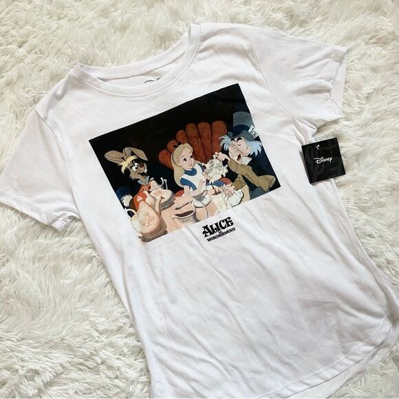 Disney Alice in Wonderland Tea Party Graphic Tee - Picture 1 of 4